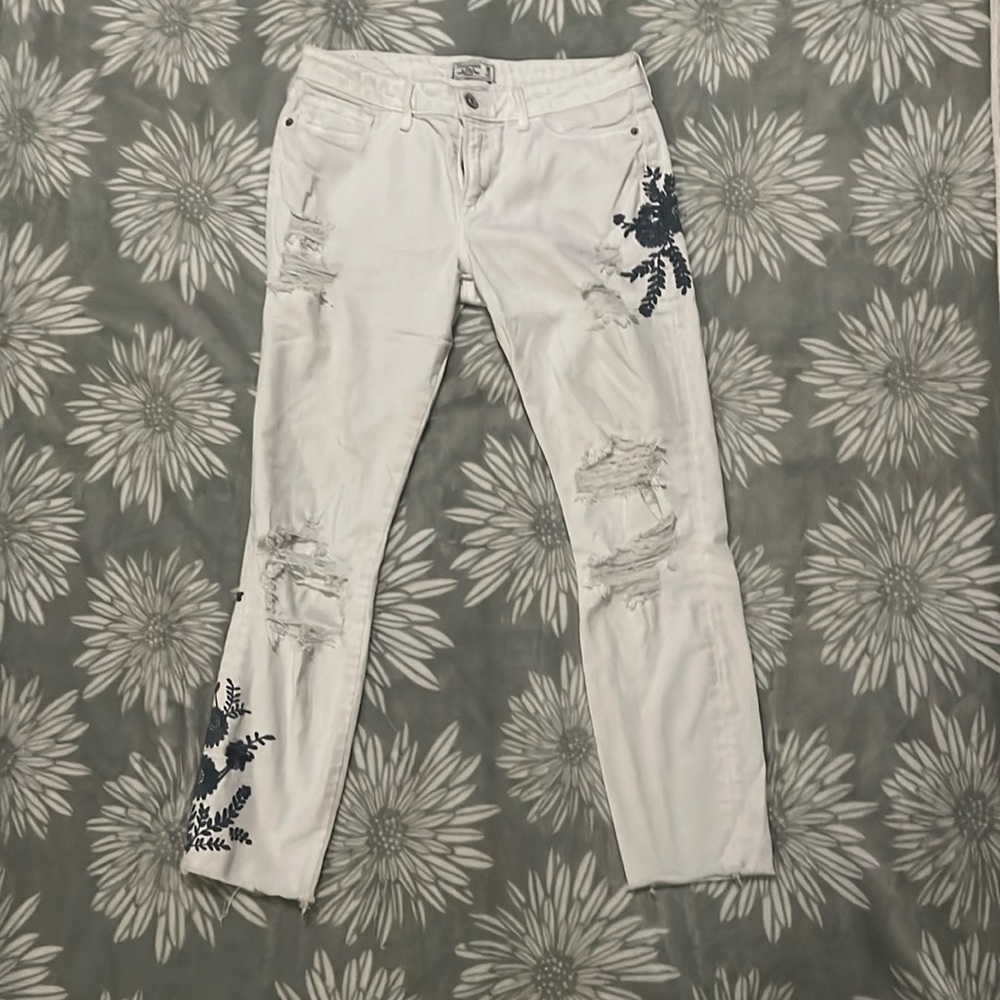 Abercrombie & fitch white jeans